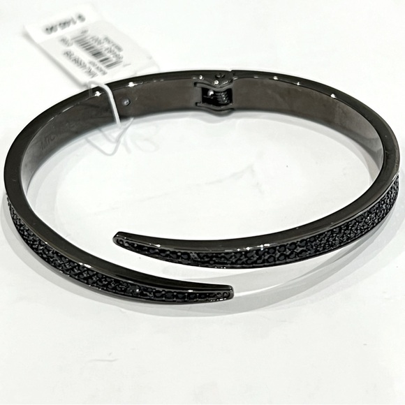 NWT Michael Kors “Black Out” Black Pave Encrusted Hinged Bangle - Picture 3 of 13